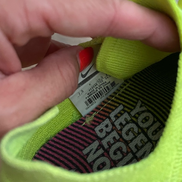 2 pair Nike size 7.5 women’s Free RN Flyknit - Picture 2 of 13